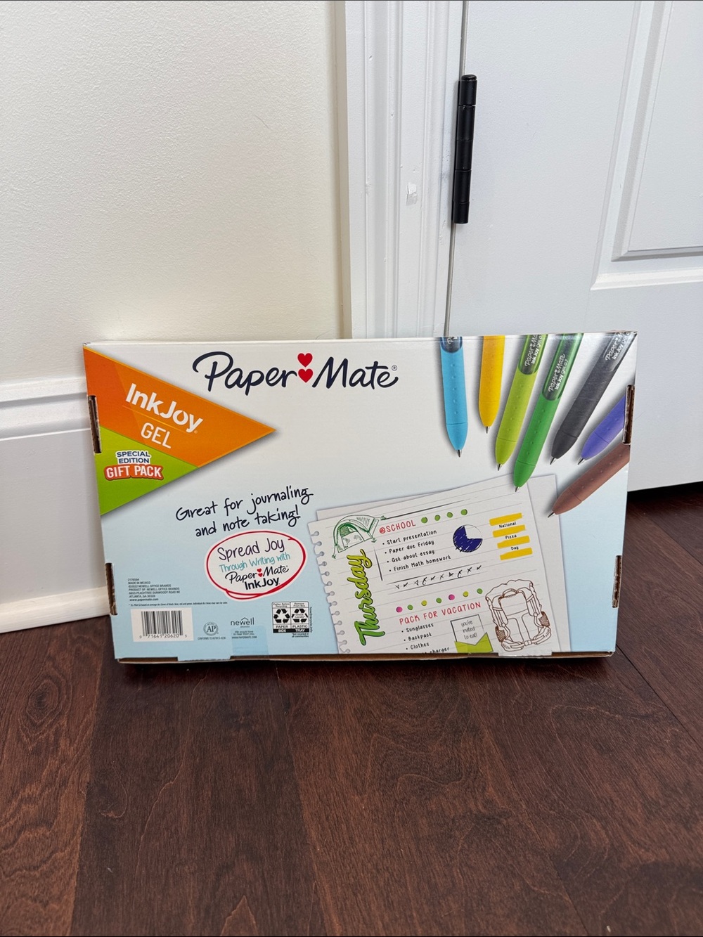 NEW Papermate Ink Joy Gel Pens Set of 28, .7mm medium point Special Edition Gift - Picture 4 of 4
